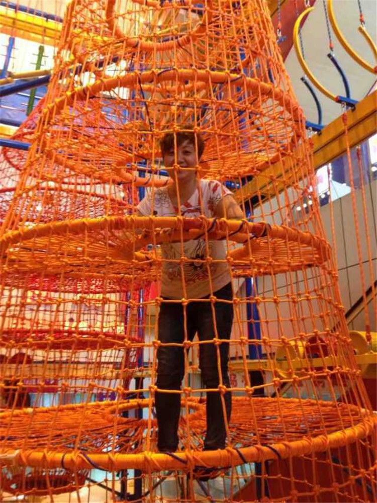 室内拓展训练设备图片_拓展训练室内的项目有哪些_室内拓展训练设备