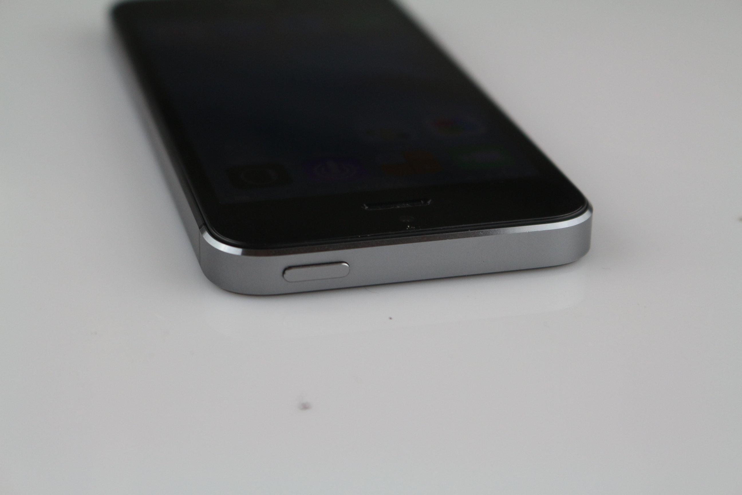 苹果升级系统可以充电吗_苹果5s系统升级ios8.0_苹果升级系统后没有信号