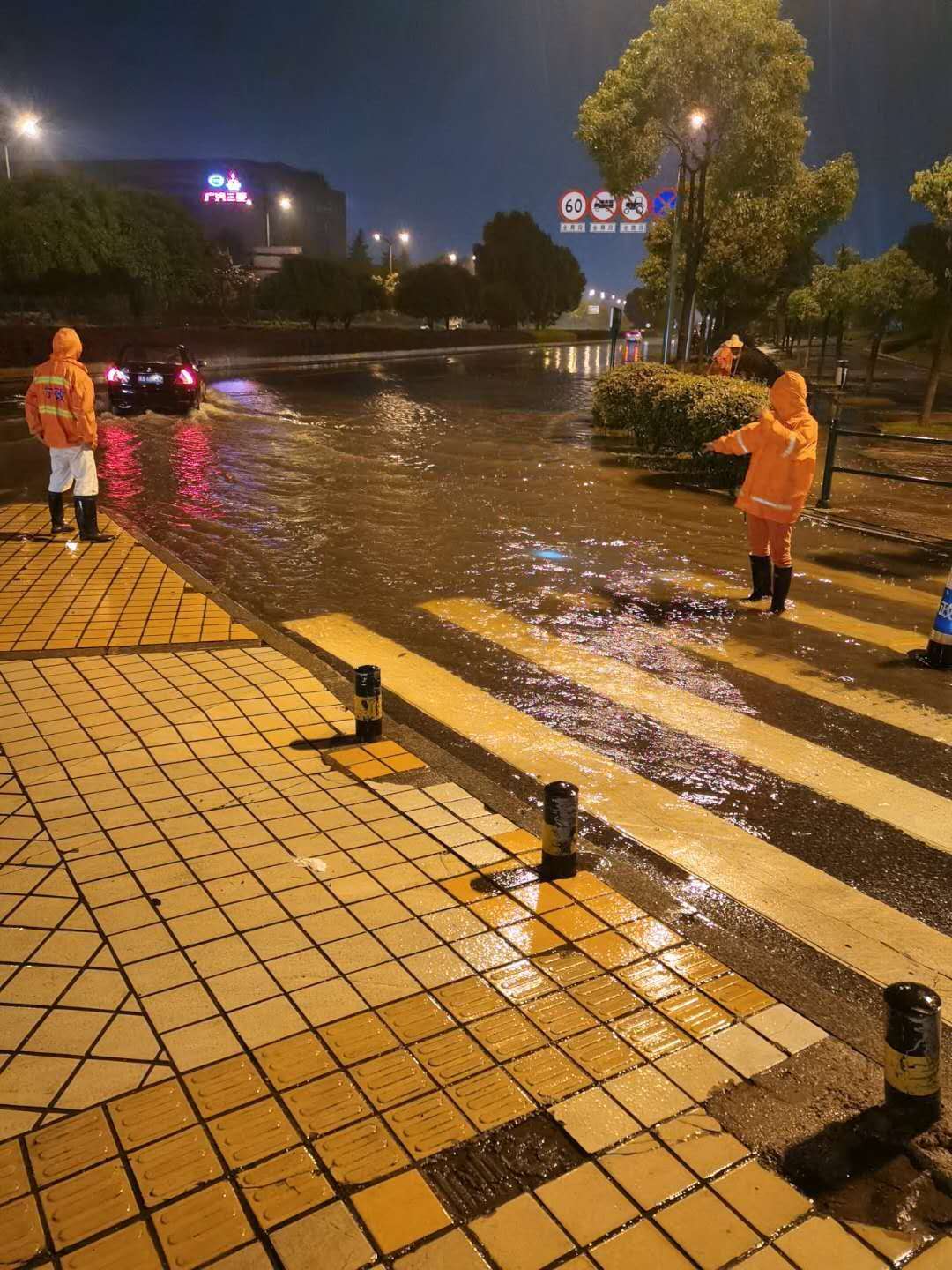 监控湖南车辆重点平台是什么_湖南重点车辆监控平台_湖南省查违章车辆查询