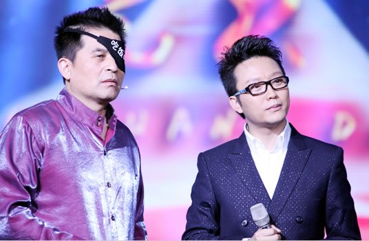 同声翻译人员的记忆_350人的会议一种语言同声传译系统需要几个译员_翻译与同声传译
