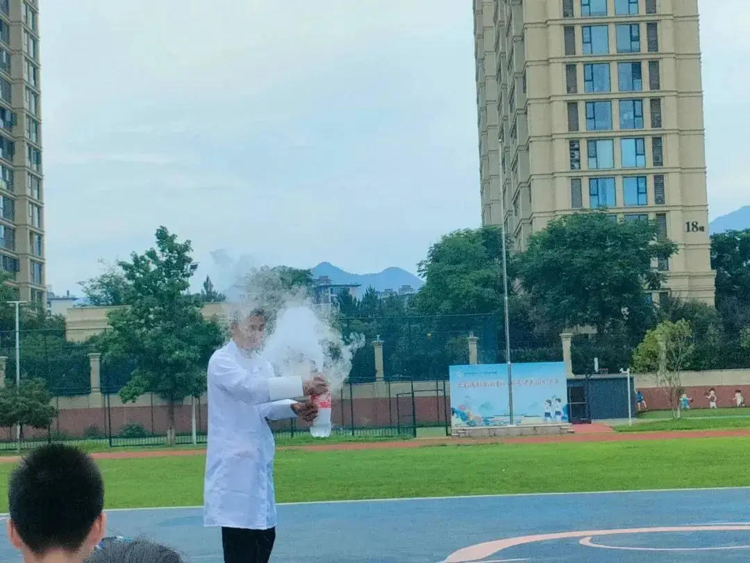 氢气受热分解_氢化铵受热分解_碳酸氢铵受热分解装置图片